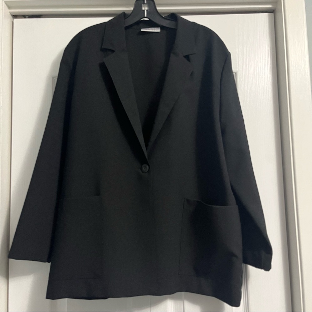 EAST WEST Fashions Vintage black blazer jacket women’s size large office wear